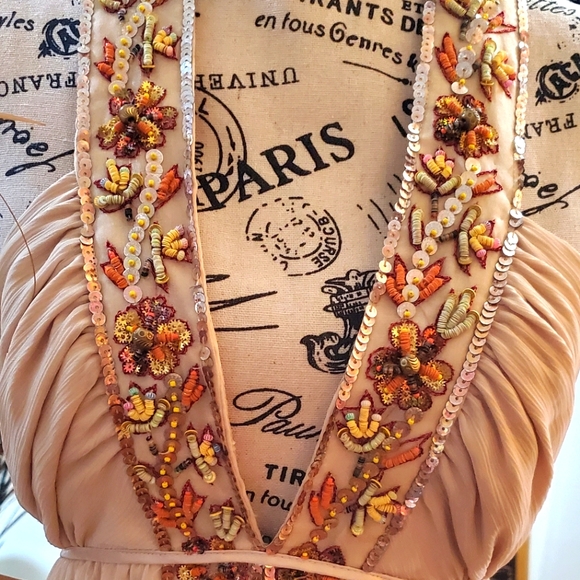 Backless Dress - Picture 7 of 8